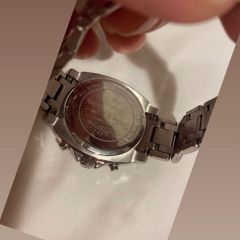 Watch - Picture 3 of 4